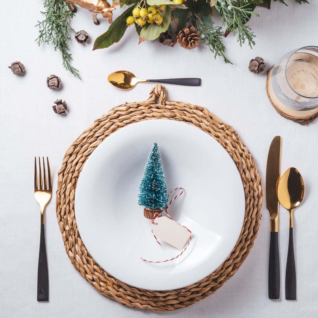 Environmentally friendly Christmas tableware
