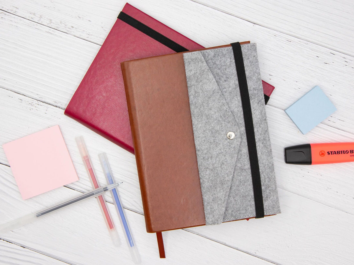 The Paper Saver Organiser is an add on to the Paper Saver Reusable Eco Notebook to keep your essentials in one place, with a pencil case, card holders, and document pockets. Stay organised and sustainable at the same time with the Paper Saver Organiser and reusable notebook - the perfect, sustainable accompaniments.