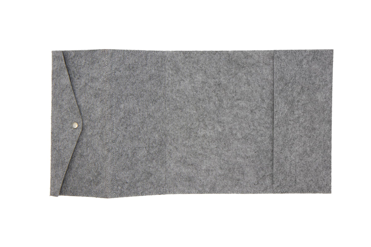 The Paper Saver Organiser is an add-on to the Paper Saver Eco Notebook with its pencil case, and card and document holders