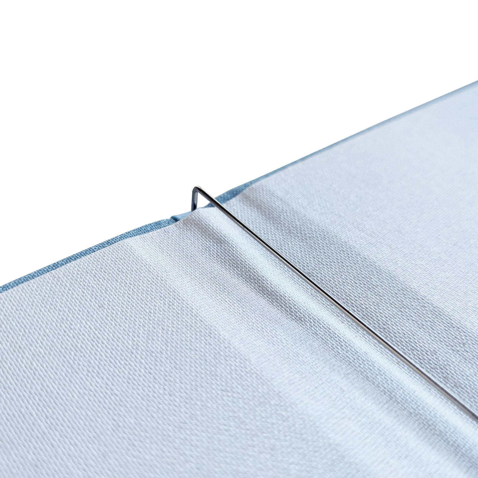 The Paper Saver Reusable Notebook encases a spring steel binder inside to easily and conveniently insert your recycled paper through, then also securing your paper as you upcycle and reuse as pages to write your notes and ideas sustainably, reducing paper waste.